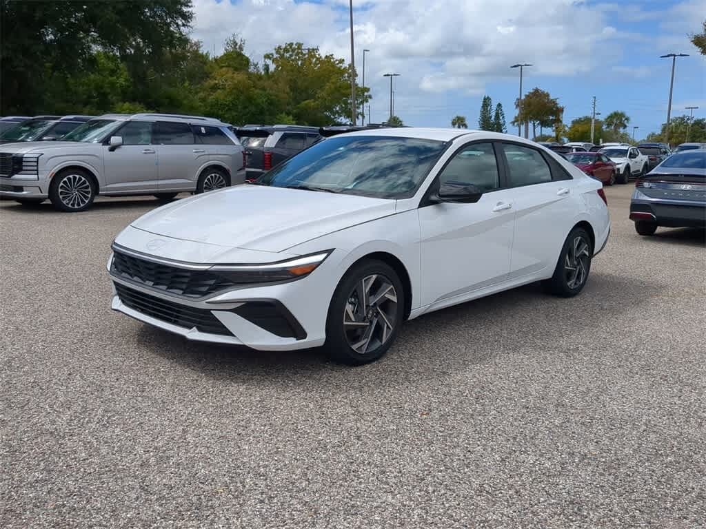 New 2025 Hyundai Elantra SEL Sport Sedan