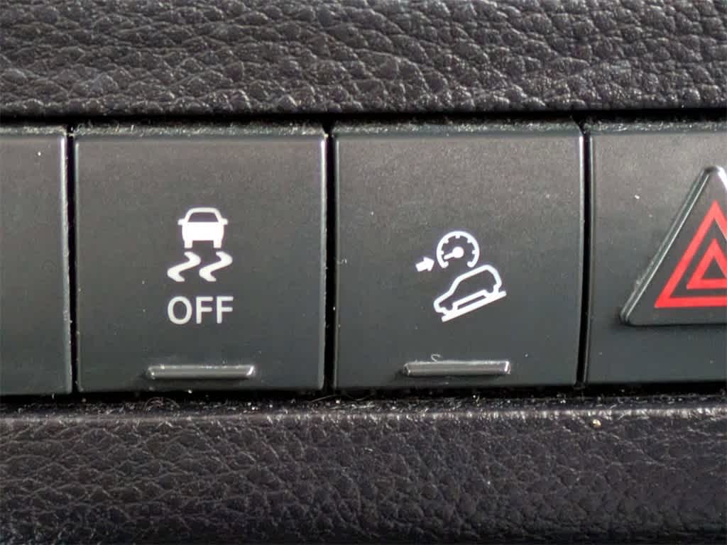 Thumbnail: 2015 Jeep Wrangler - 22