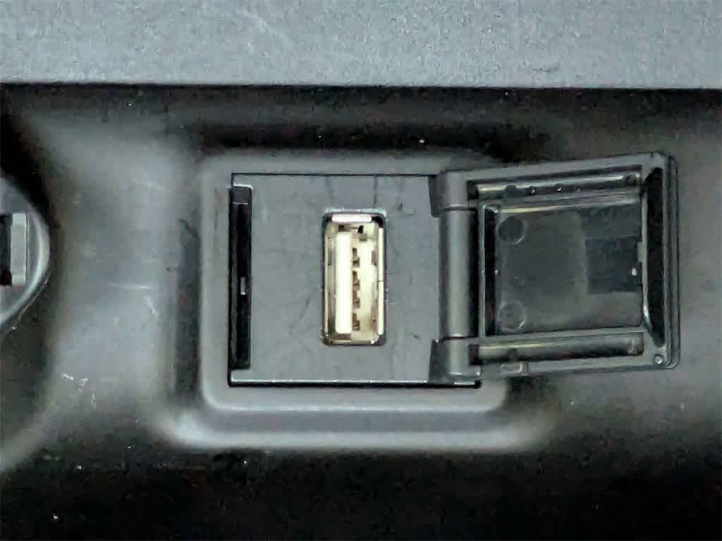 Thumbnail: 2022 Toyota RAV4 - 29