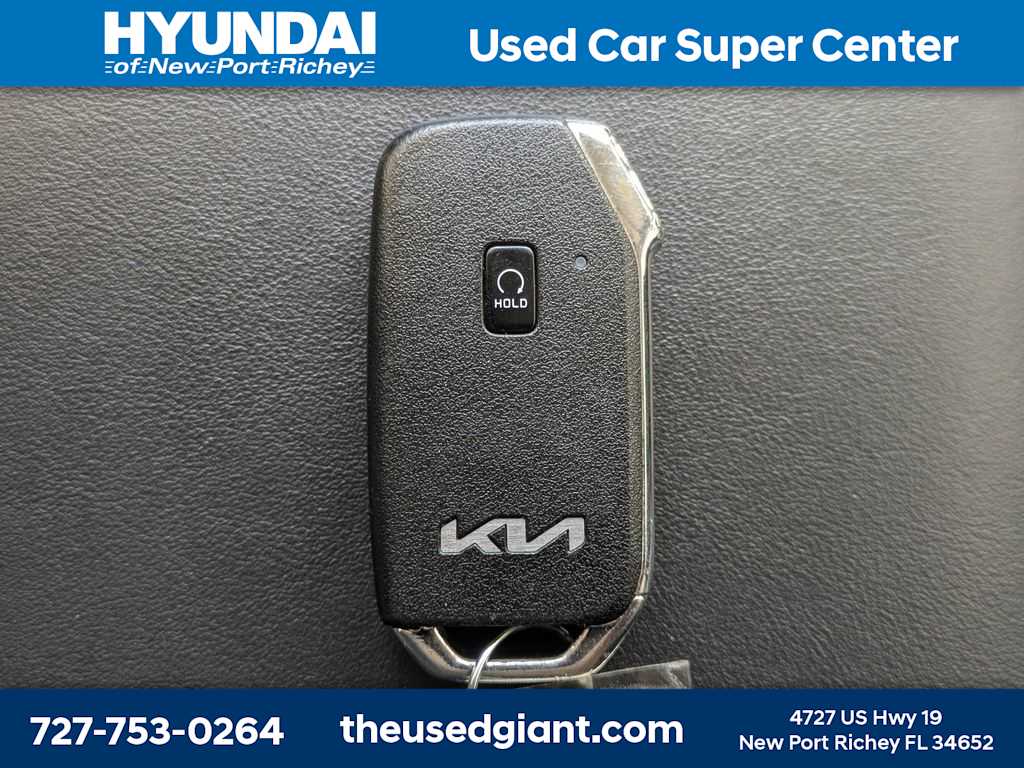 Thumbnail: 2023 Kia Sorento - 44