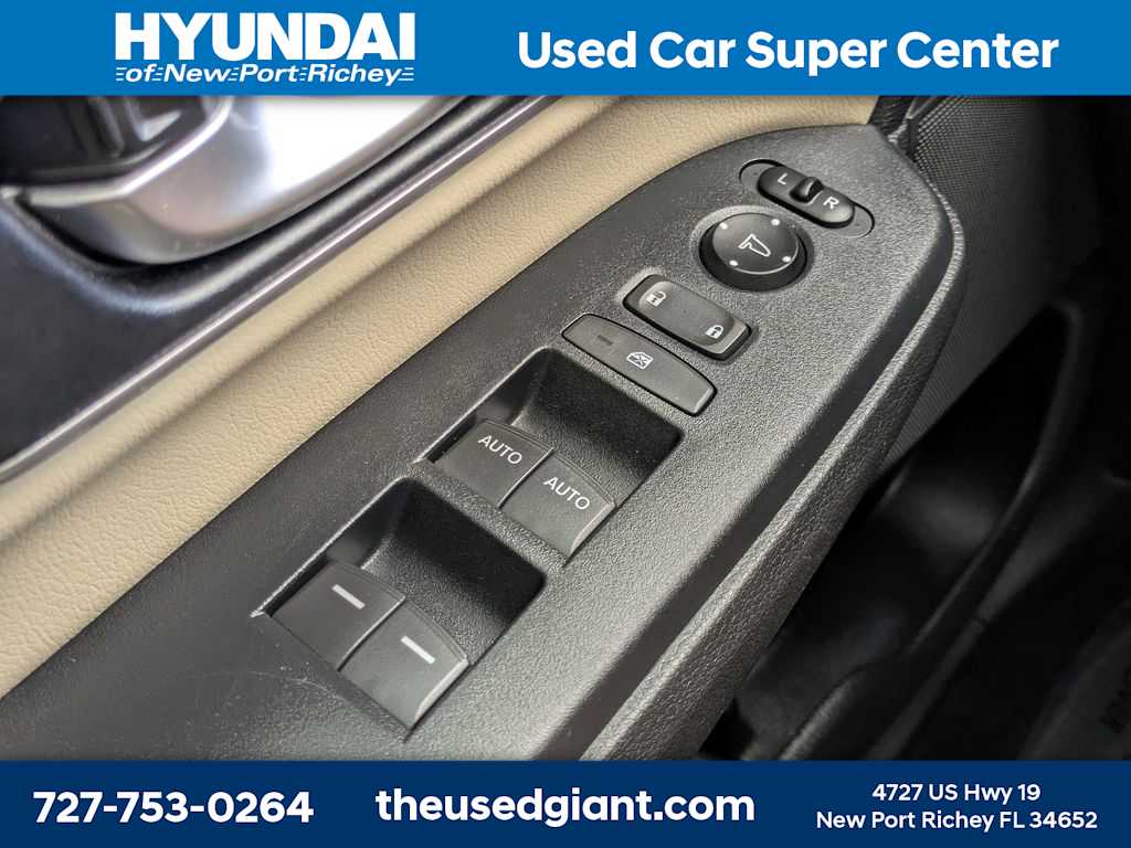 Thumbnail: 2019 Honda CR-V - 33