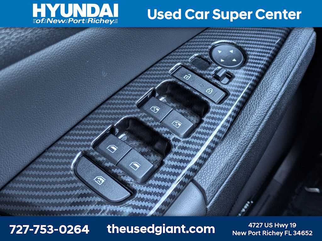 Thumbnail: 2023 Kia Sportage - 34