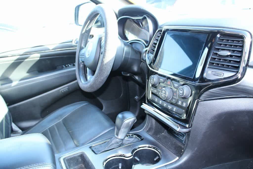 Thumbnail: 2020 Jeep Grand Cherokee - 7