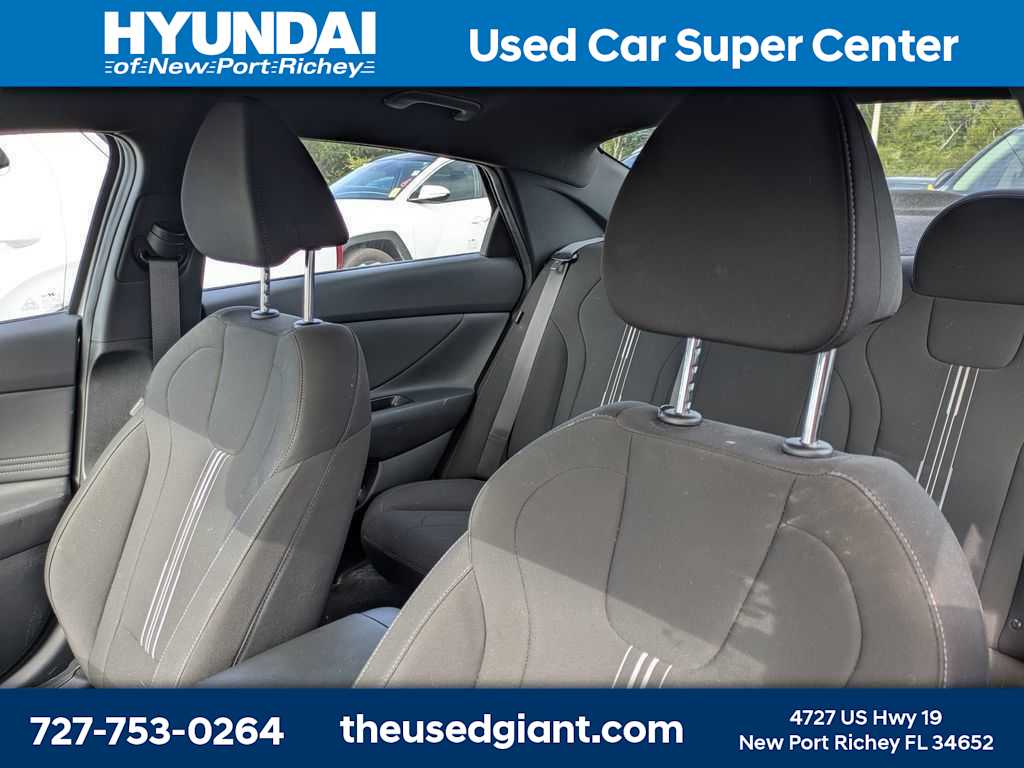 Thumbnail: 2025 Hyundai Elantra - 3