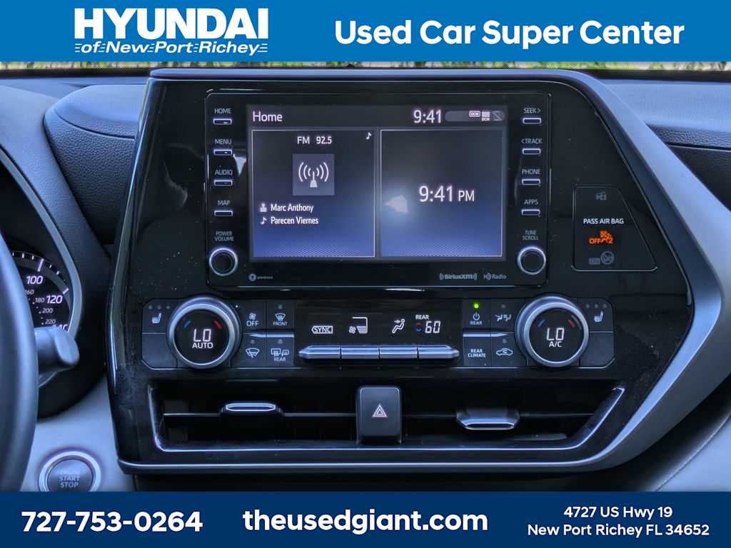 Thumbnail: 2020 Toyota Highlander - 24