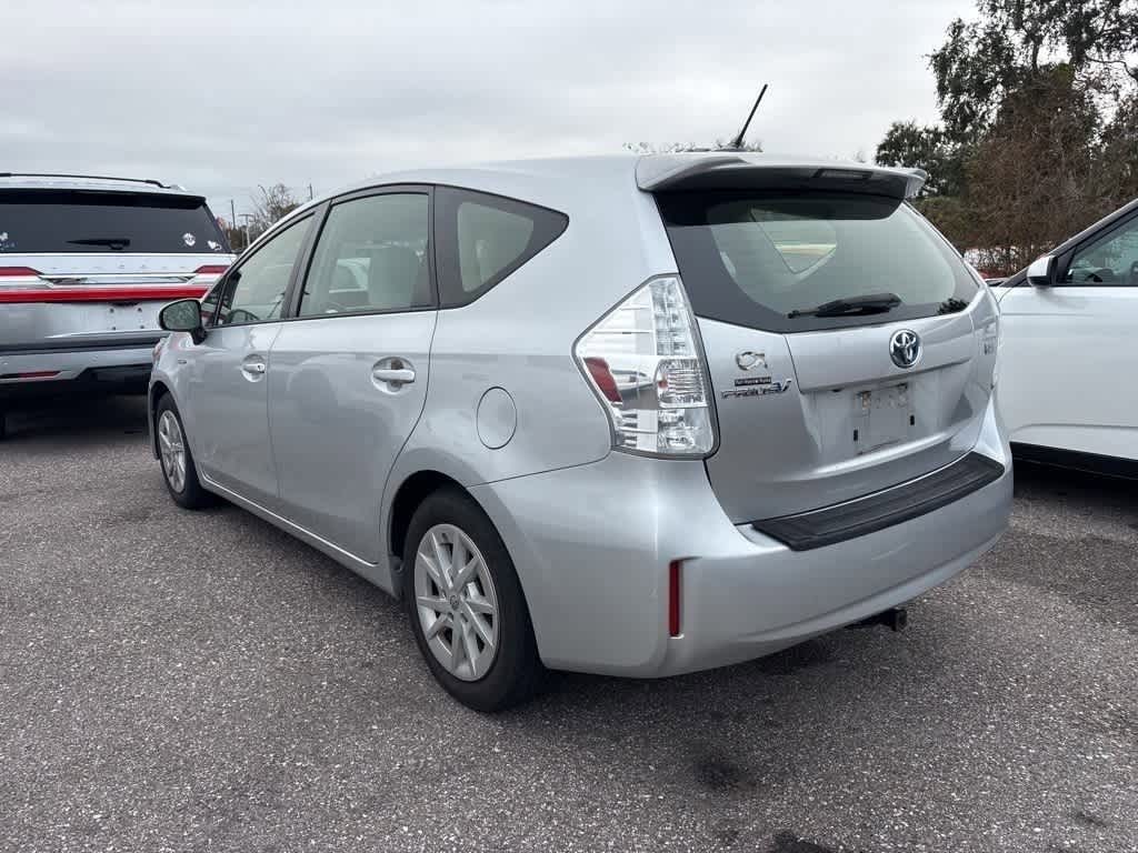 Thumbnail: 2013 Toyota Prius v - 2