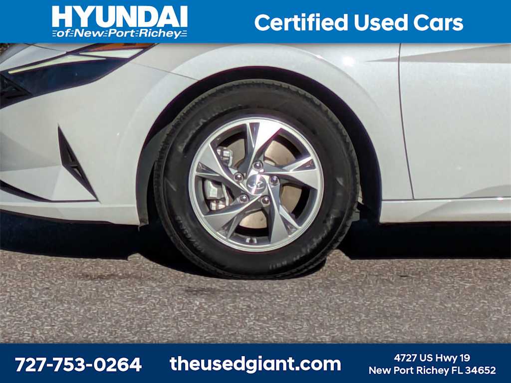 Thumbnail: 2021 Hyundai Elantra - 10