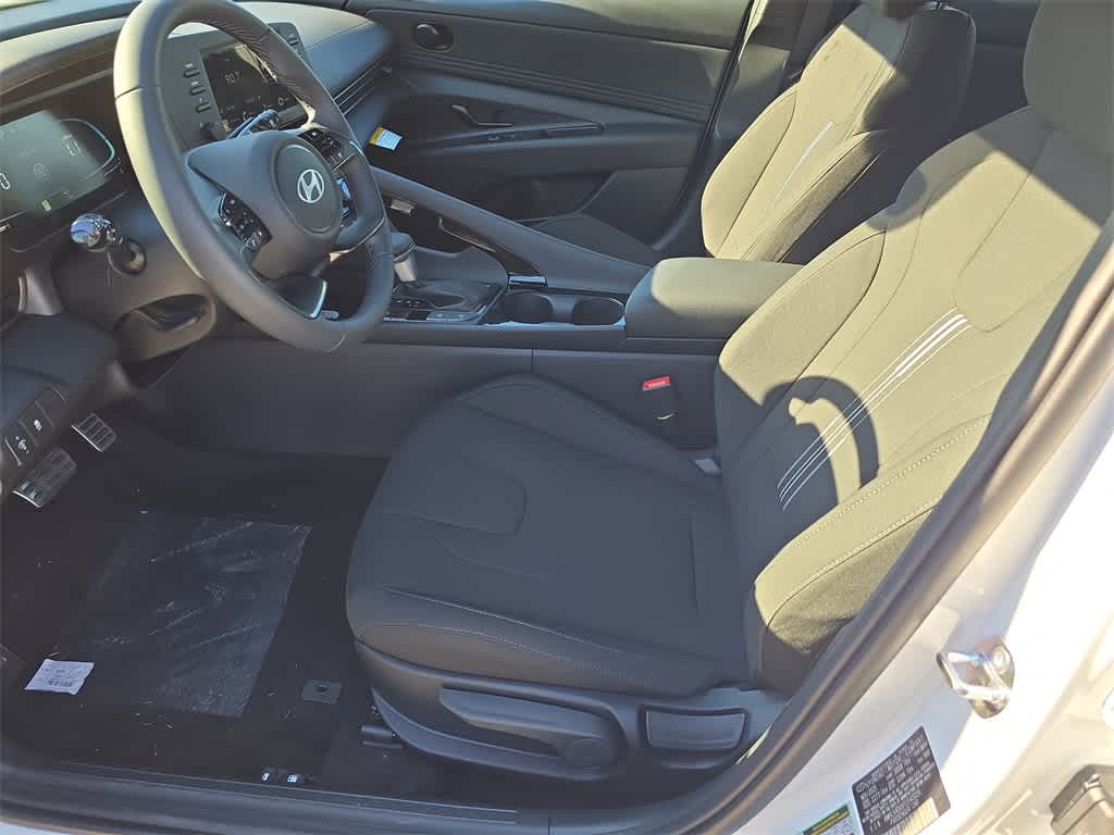 Thumbnail: 2026 Hyundai Elantra - 16