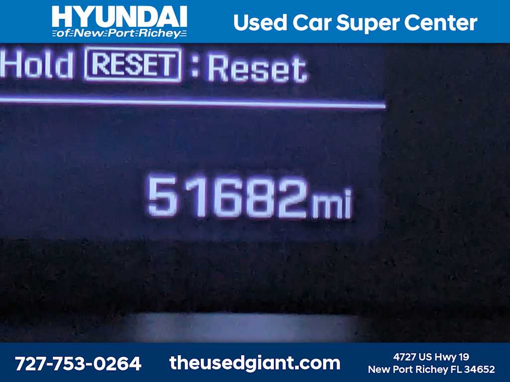 Thumbnail: 2016 Hyundai Veloster - 30