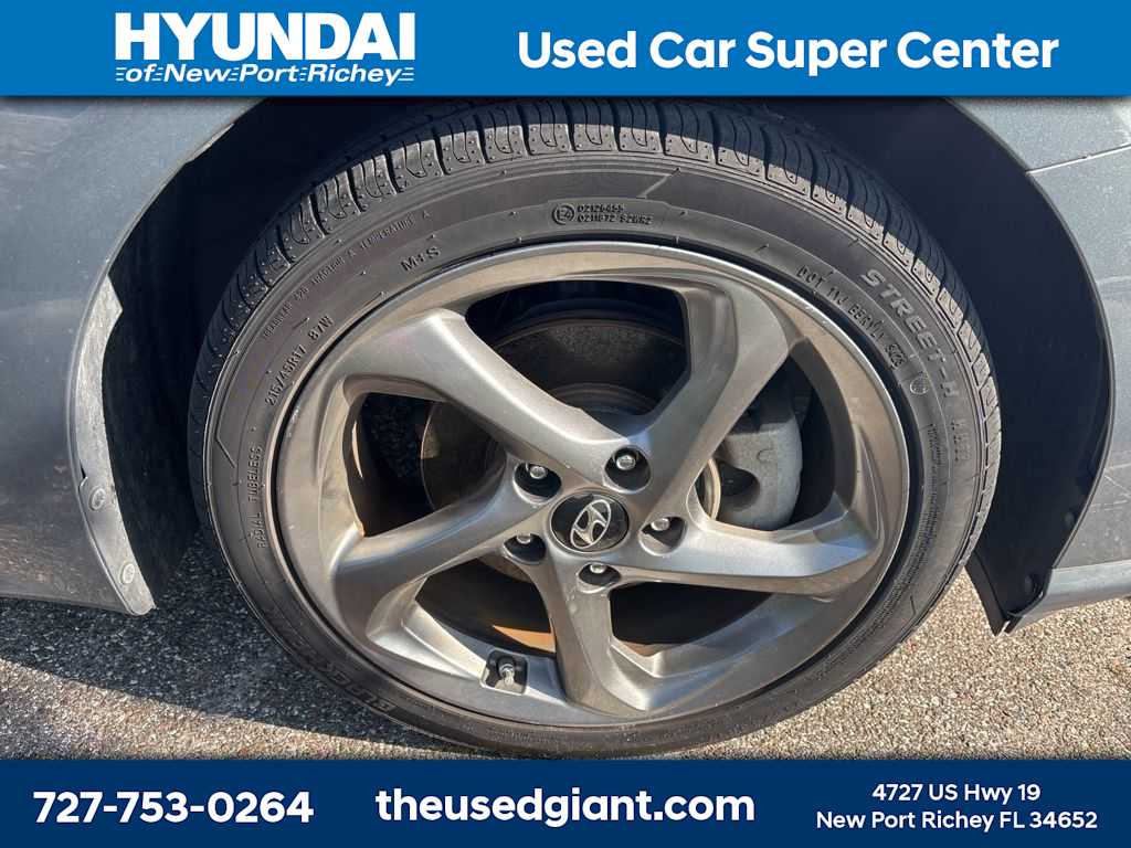 Thumbnail: 2019 Hyundai Veloster - 6