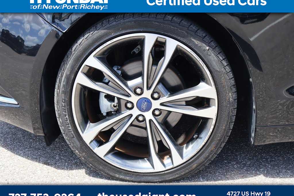 Thumbnail: 2017 Ford Fusion - 10