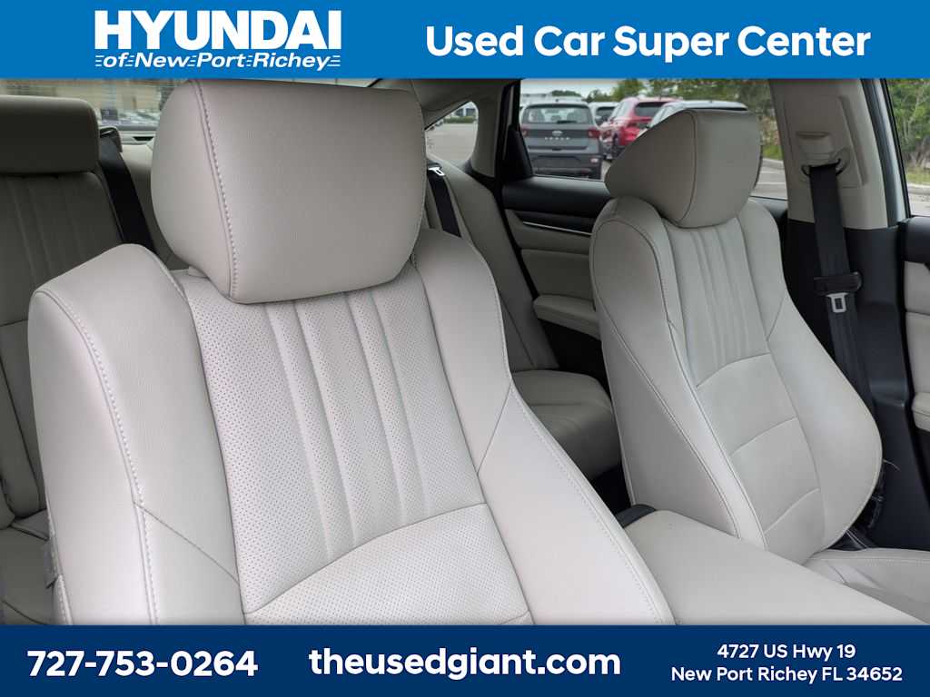 Thumbnail: 2019 Honda Accord - 6
