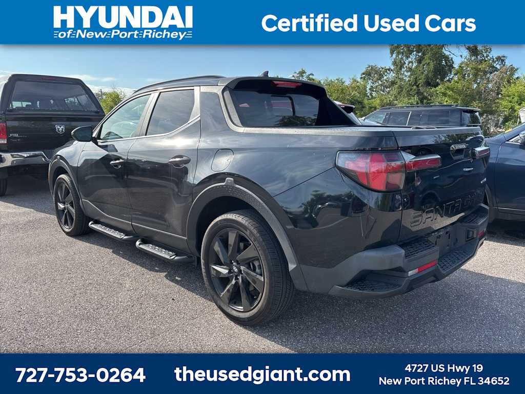 Thumbnail: 2023 Hyundai Santa Cruz - 2