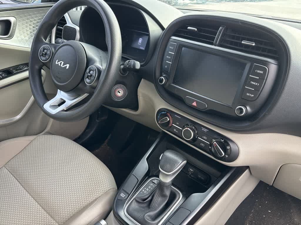 Thumbnail: 2022 Kia Soul - 6