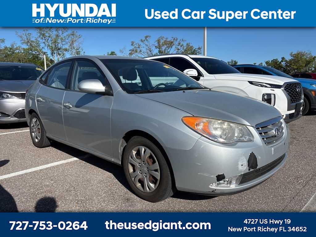 Thumbnail: 2010 Hyundai Elantra - 4