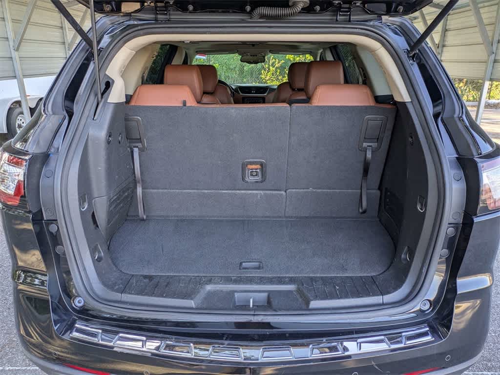 Thumbnail: 2017 Chevrolet Traverse - 12