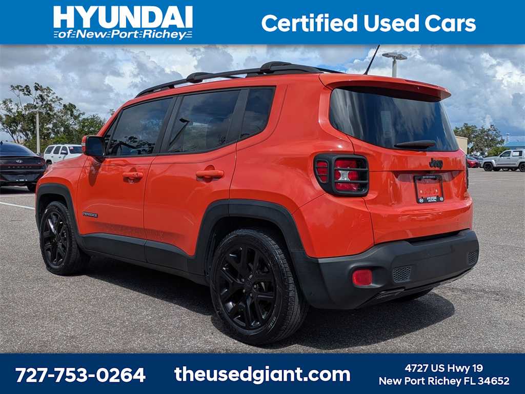 Thumbnail: 2017 Jeep Renegade - 3