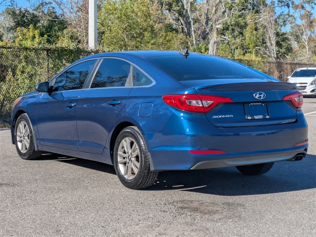 Thumbnail: 2015 Hyundai Sonata - 3