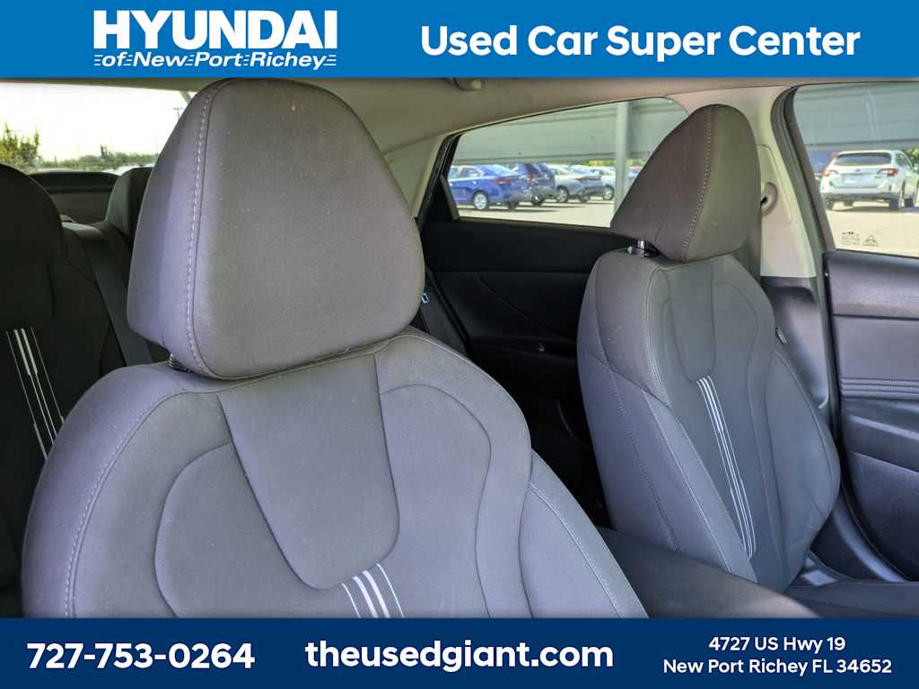 Thumbnail: 2023 Hyundai Elantra - 6