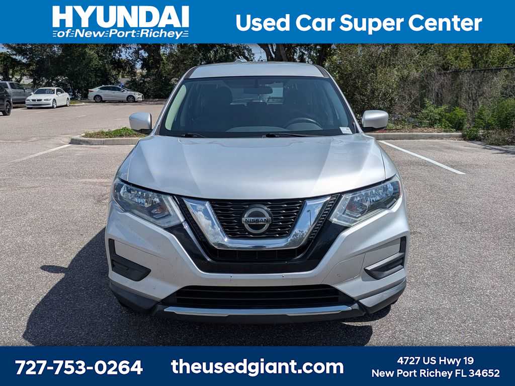 Thumbnail: 2018 Nissan Rogue - 8