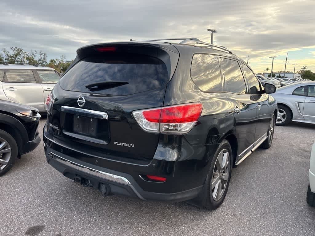 Thumbnail: 2015 Nissan Pathfinder - 3