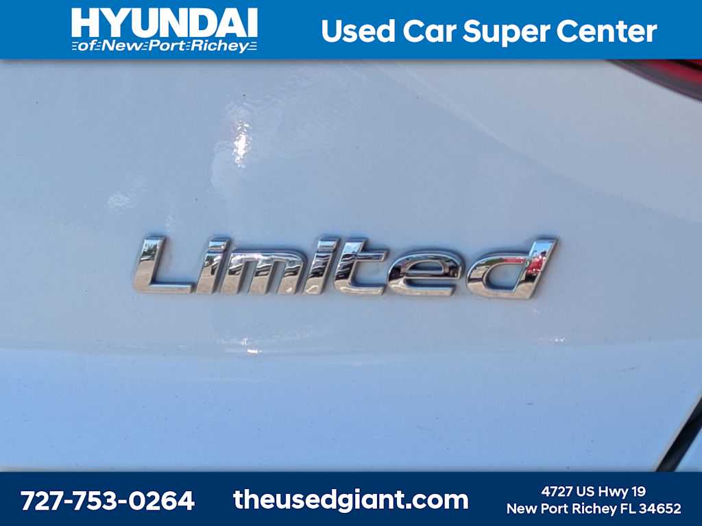 Thumbnail: 2015 Hyundai Sonata - 12