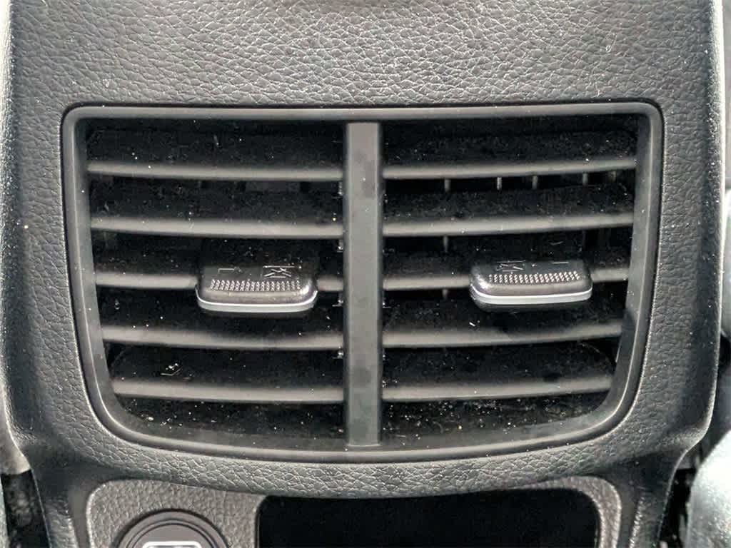 Thumbnail: 2022 Kia Seltos - 15