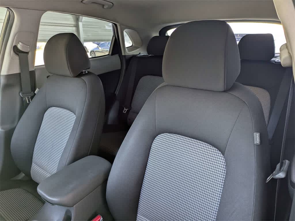 Thumbnail: 2021 Hyundai Kona - 7