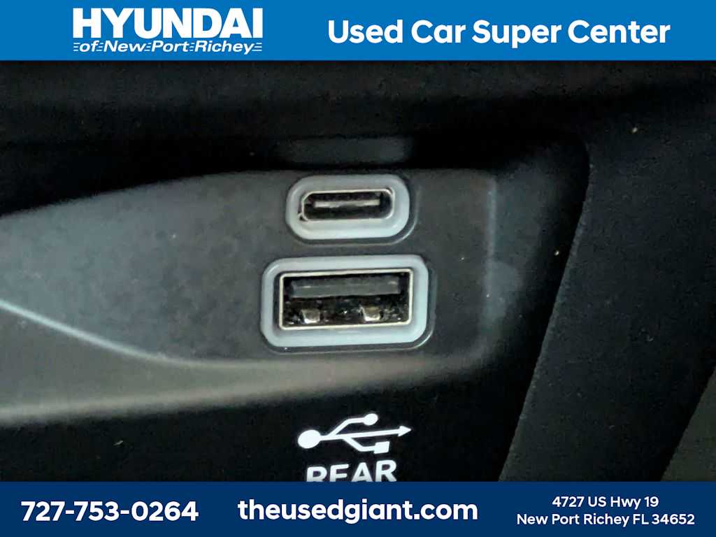 Thumbnail: 2022 Chrysler Pacifica - 43