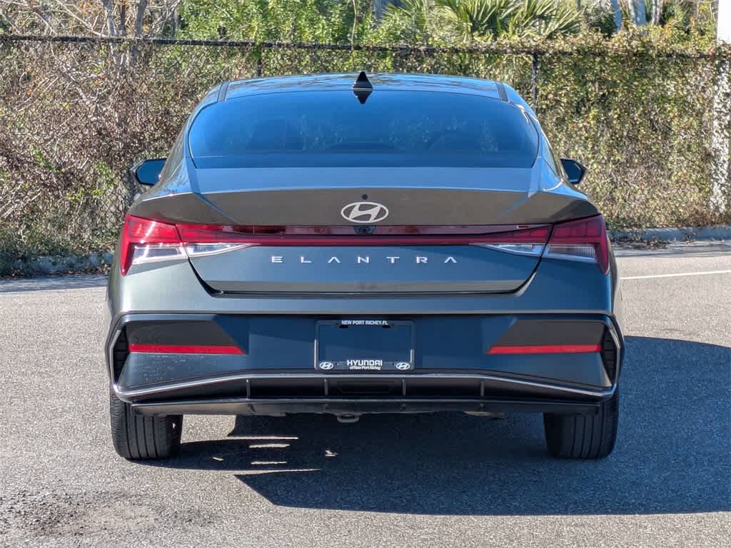 Thumbnail: 2024 Hyundai Elantra - 4