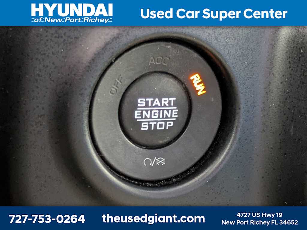 Thumbnail: 2022 Jeep Wrangler - 37