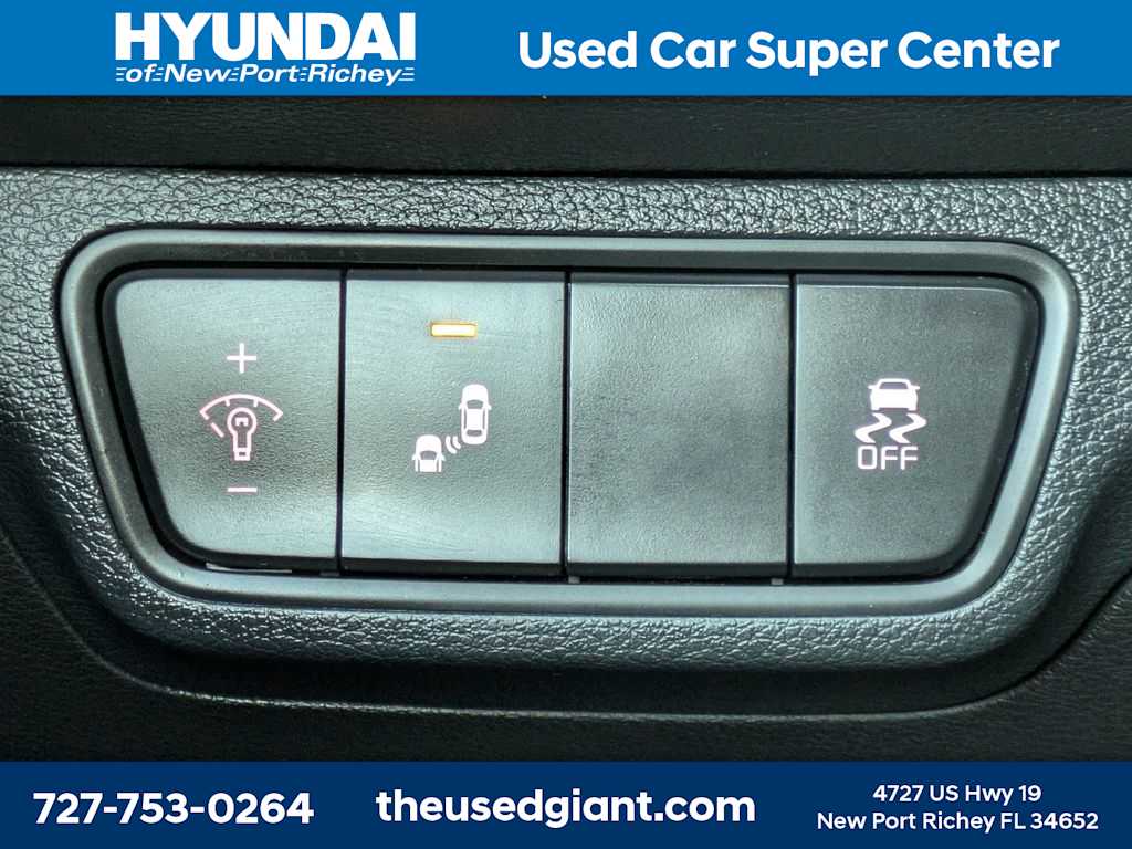 Thumbnail: 2024 Kia Forte - 22