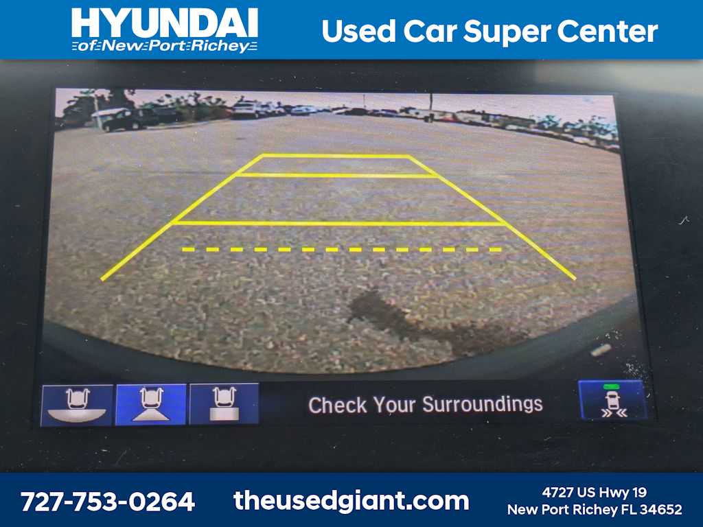 Thumbnail: 2017 Honda CR-V - 23