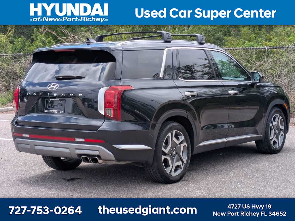 Thumbnail: 2023 Hyundai Palisade - 5