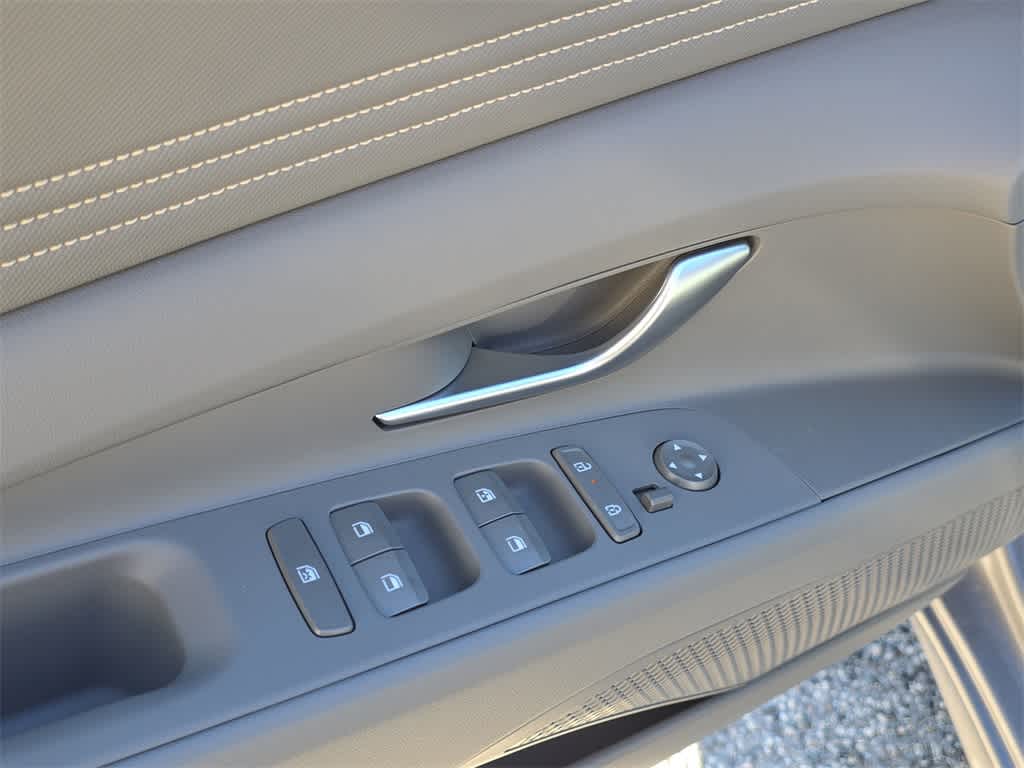 Thumbnail: 2026 Hyundai Elantra - 16