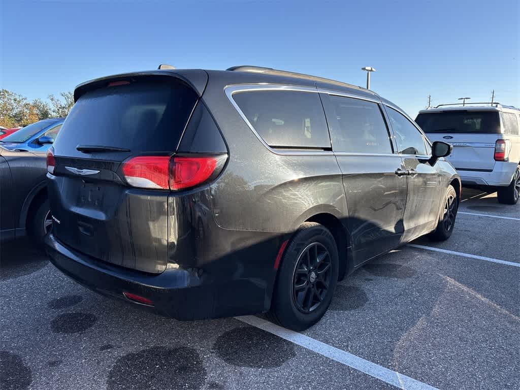Used 2021 Chrysler Voyager LXI Van Passenger Van