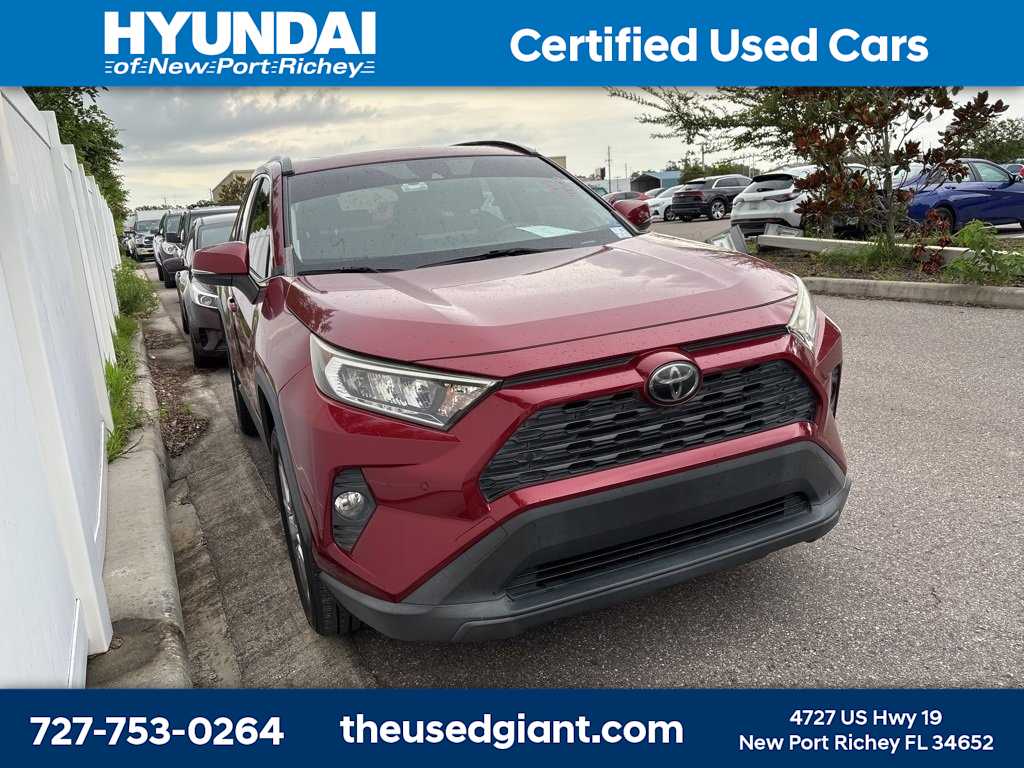 Thumbnail: 2019 Toyota RAV4 - 4