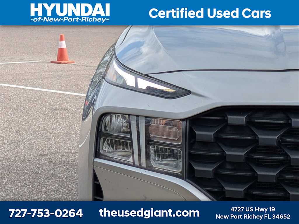 Thumbnail: 2023 Hyundai Santa Fe - 9