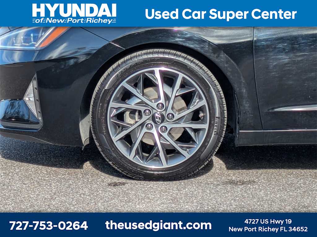 Thumbnail: 2019 Hyundai Elantra - 10