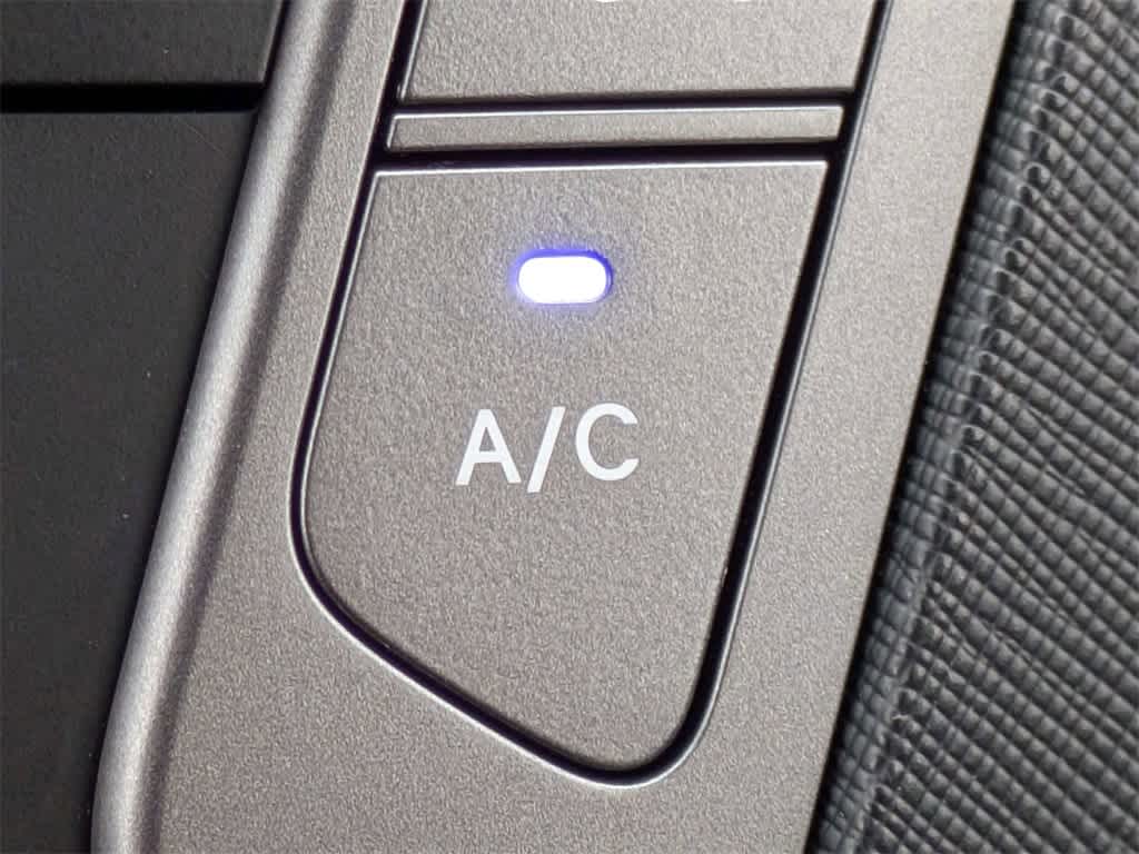 Thumbnail: 2017 Hyundai Santa Fe - 27