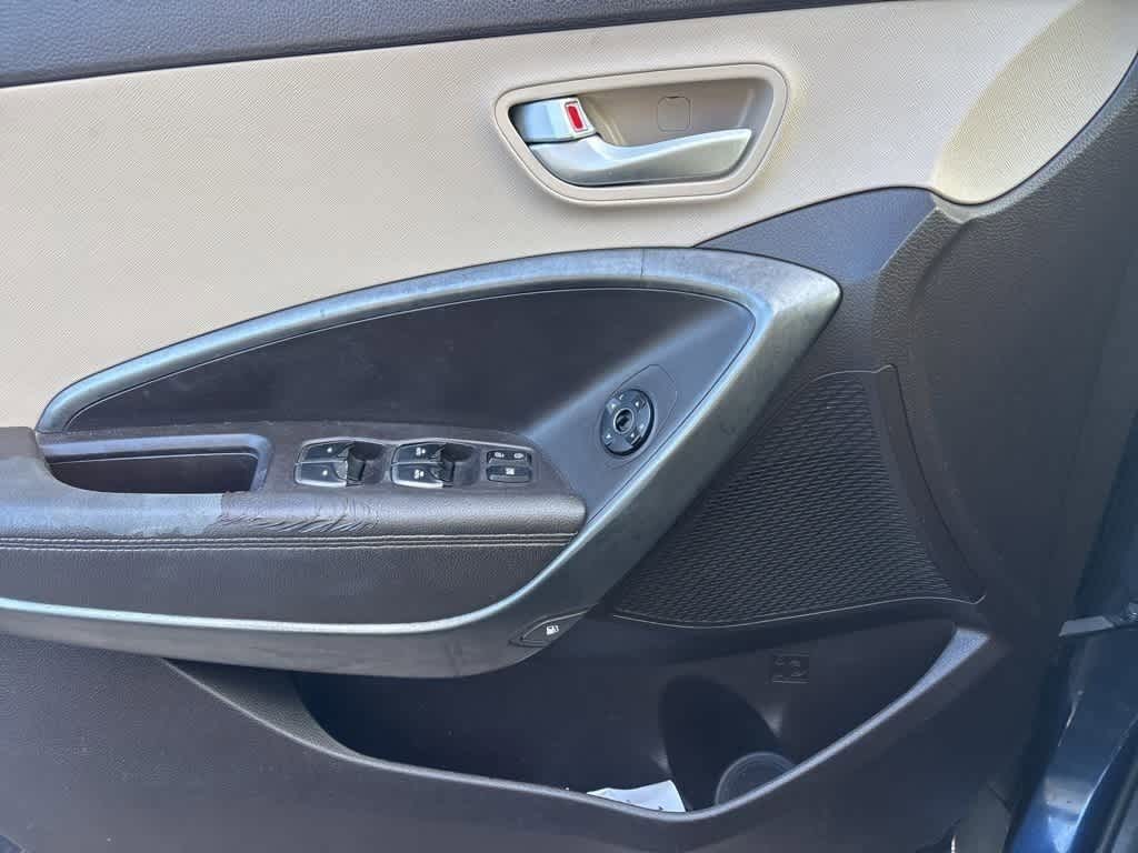 Thumbnail: 2017 Hyundai Santa Fe - 10