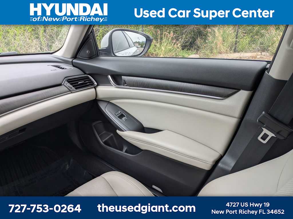 Thumbnail: 2019 Honda Accord - 19