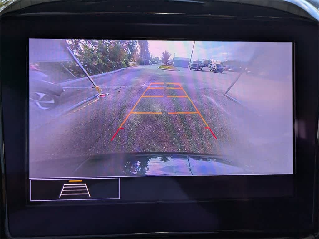 Thumbnail: 2020 Chevrolet Traverse - 27