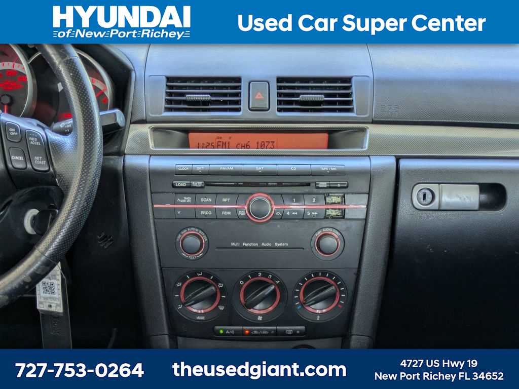 Thumbnail: 2005 Mazda Mazda3 - 18