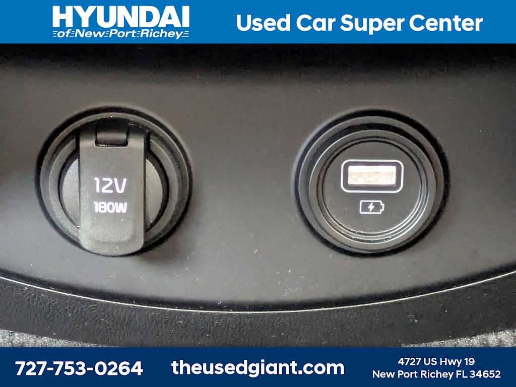 Thumbnail: 2023 Kia Sorento - 20