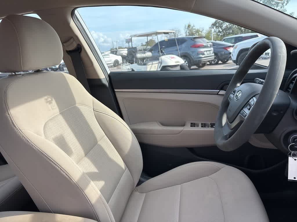 Thumbnail: 2018 Hyundai Elantra - 8