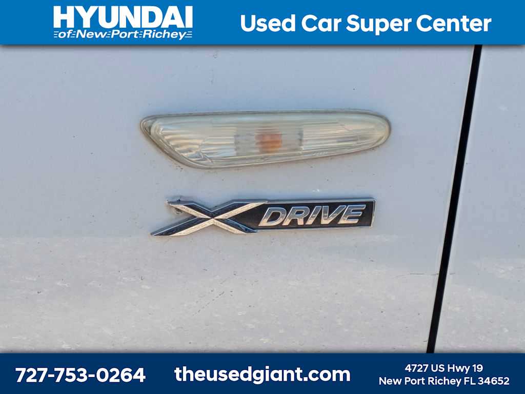 Thumbnail: 2011 BMW 3 Series - 5