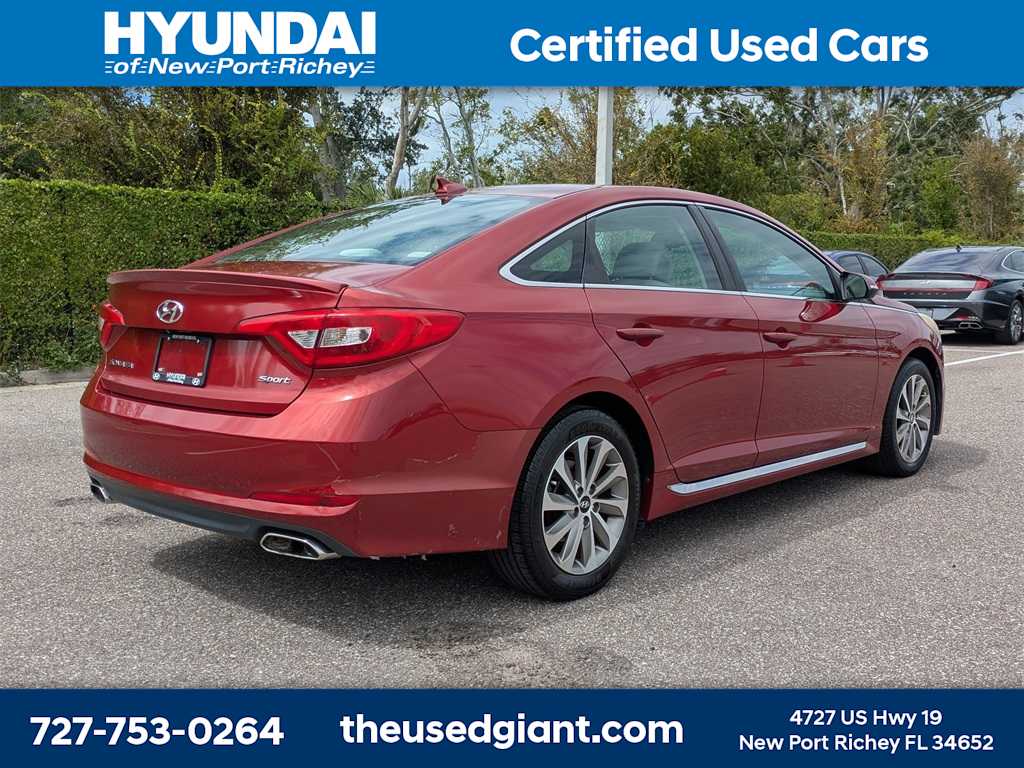 Thumbnail: 2015 Hyundai Sonata - 5