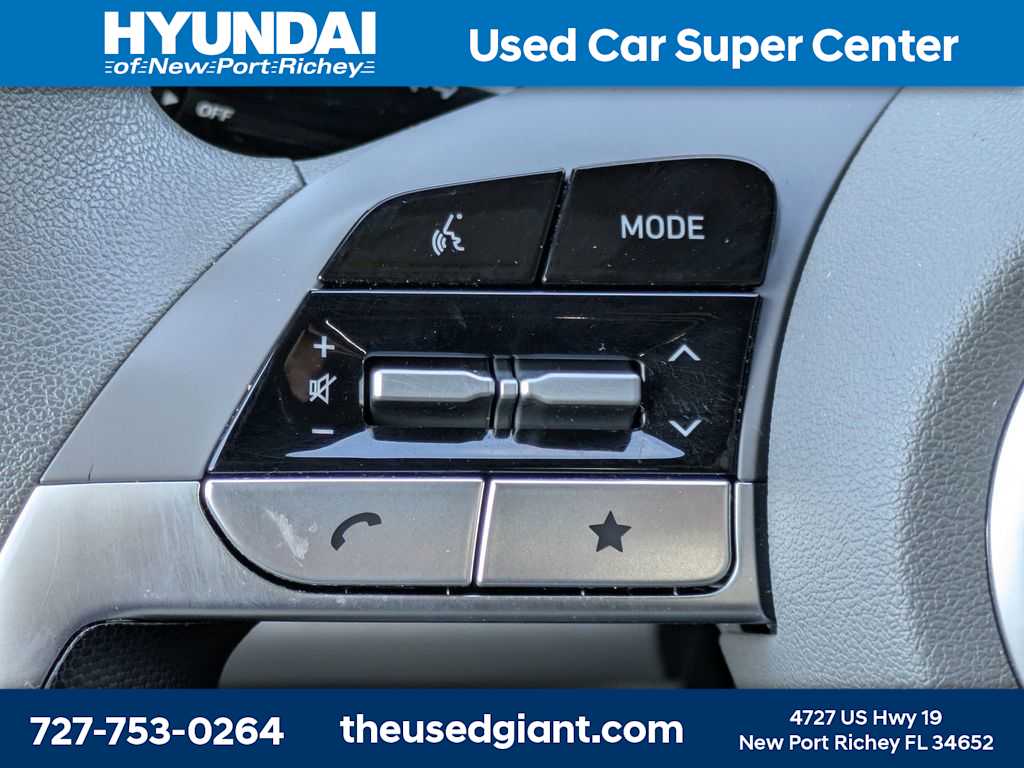 Thumbnail: 2024 Hyundai Elantra - 24