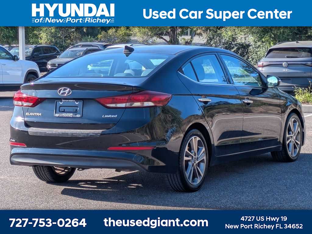 Thumbnail: 2017 Hyundai Elantra - 5